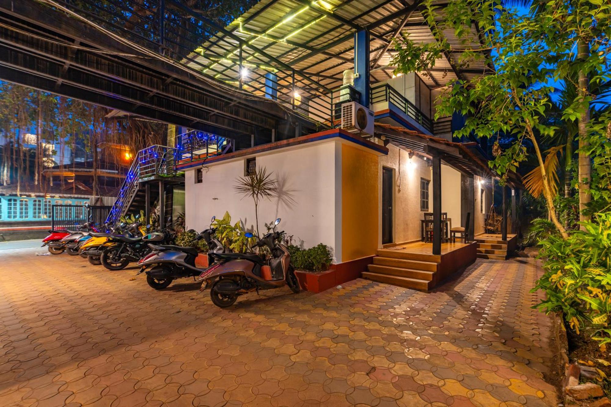 Madpackers Goa Anjuna - Bar מראה חיצוני תמונה